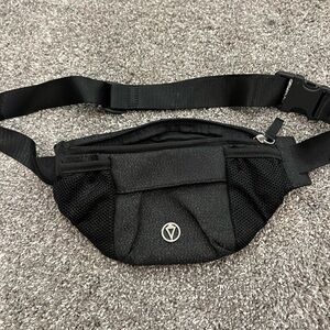 Ivivva belt bag